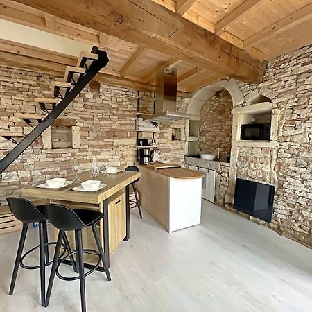 Charmante Maison De Village Vire  Ngoại thất bức ảnh